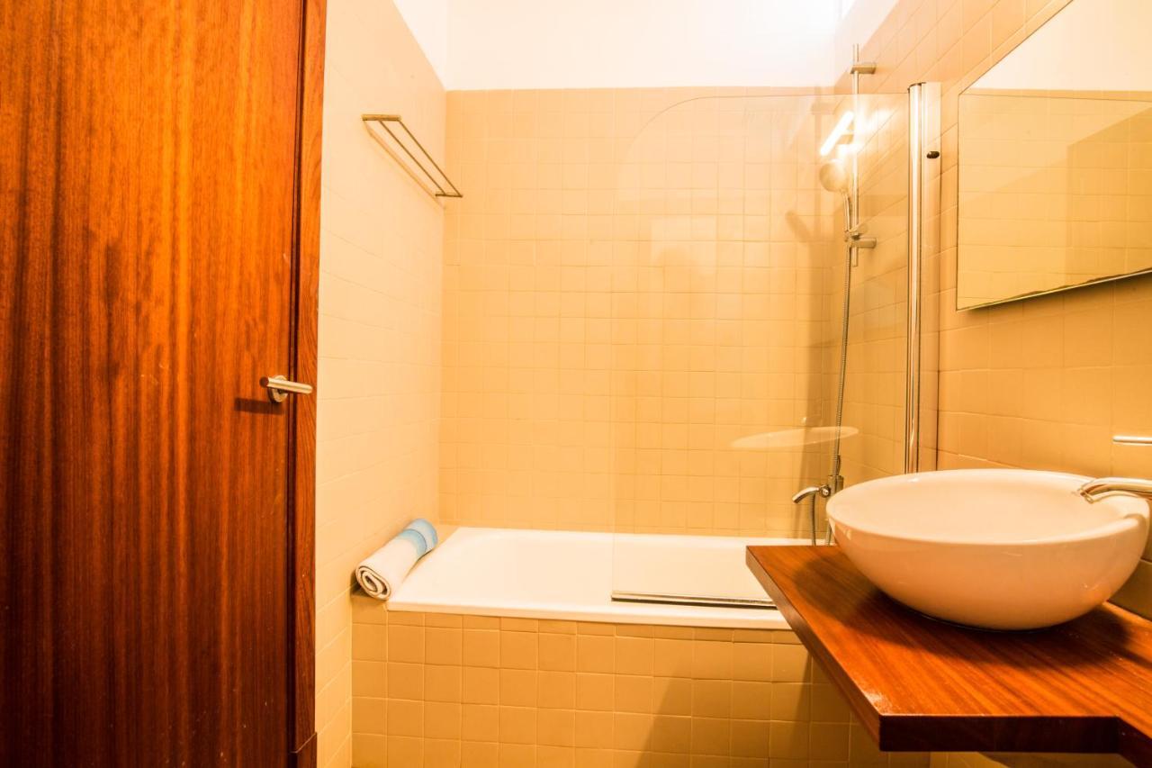Con Piscina Cerca Del Mar En Villa *